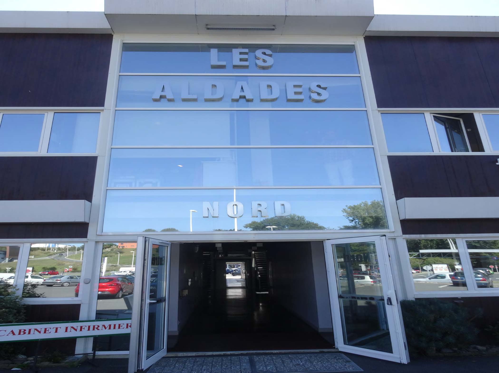 Lot 21 — Les Aldades, bureau 42 m²
